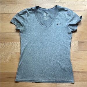Nike Fitted GrayV-neck Short Sleeve Tee